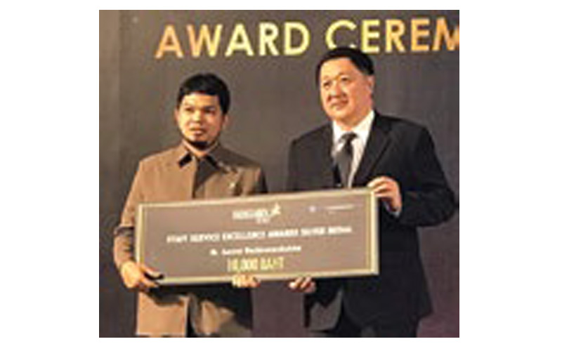 Outstanding Service Award